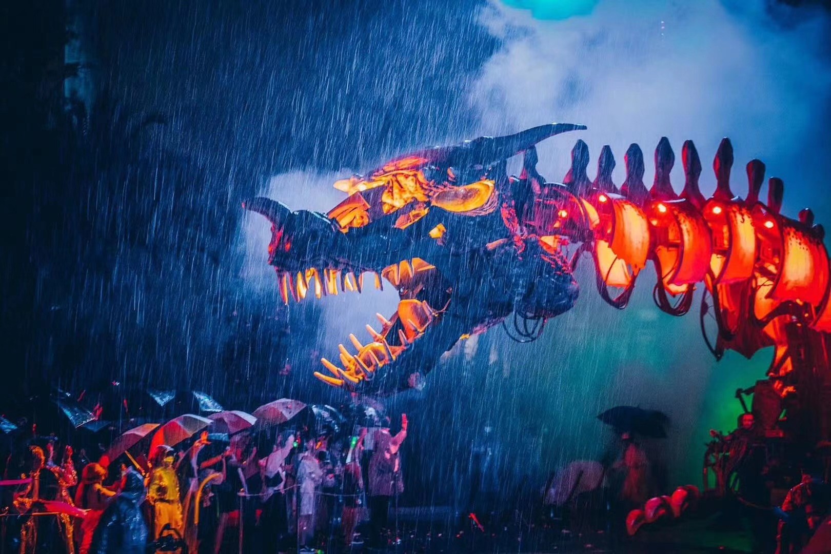 机械龙特效表演